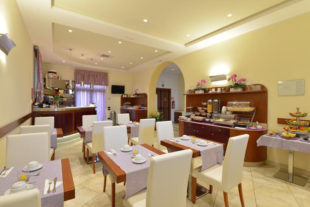 Hotel Rosignano روزينيانو سولفاي المظهر الخارجي الصورة